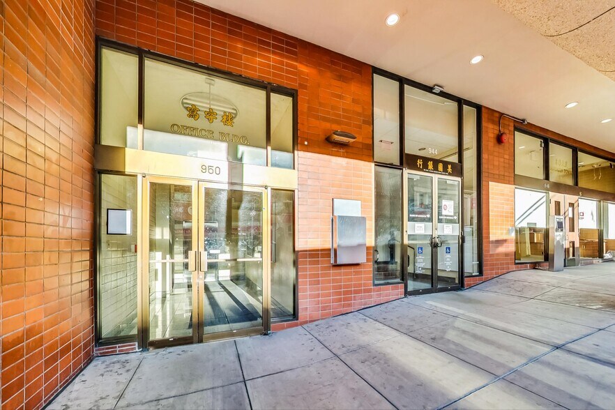 More Photos Of 950 Stockton St, San Francisco Office For Sale
