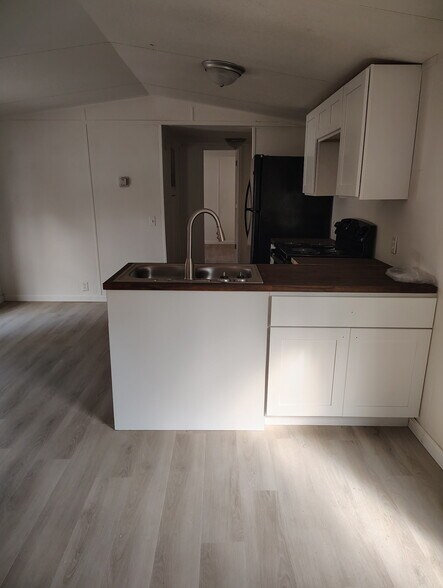 More Photos Of 1055 Country Manor Ln, Elberton Manufactured Housing Mobile Home Park For Sale