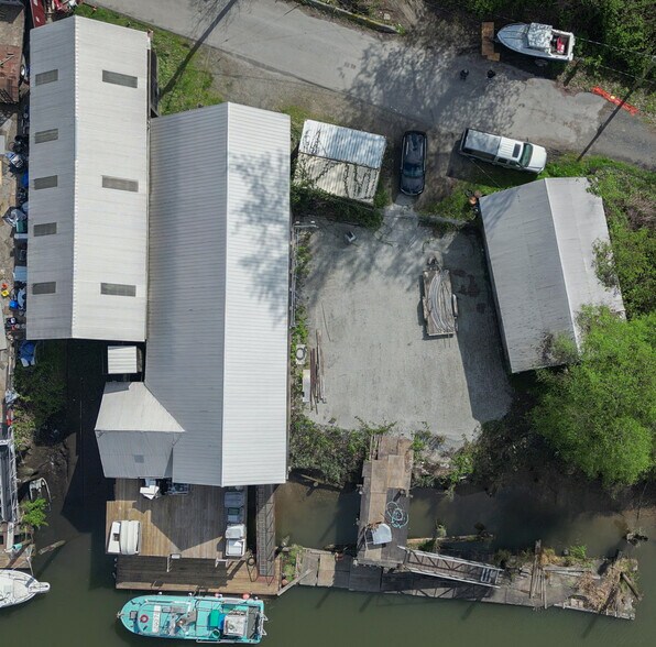 More Photos Of 9505 Gunderson Rd, Delta Industrial For Sale