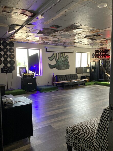 More Photos Of 245 E Adams St, Jacksonville Loft Creative Space For Lease