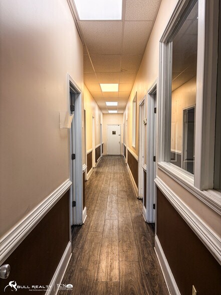 More Photos Of 5530 E Ponce De Leon Ave, Stone Mountain Distribution For Lease