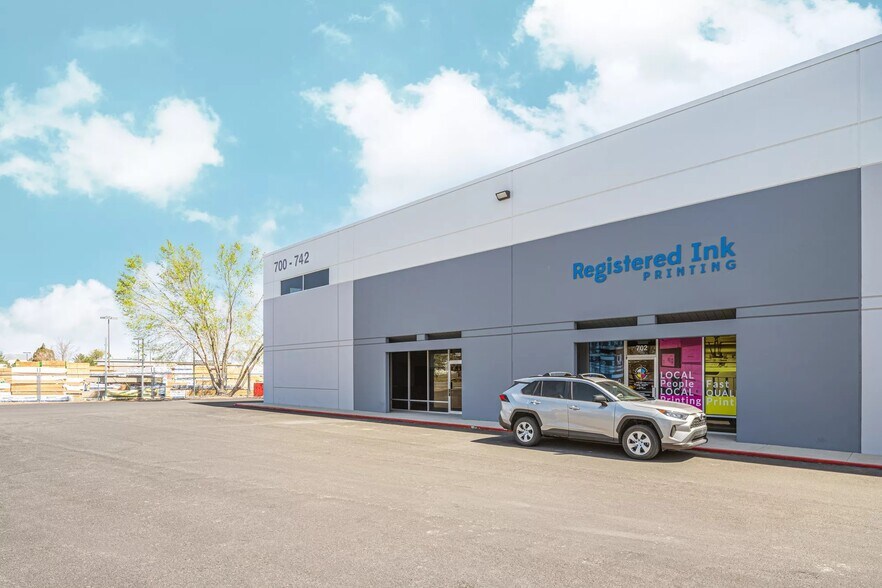 More Photos Of 700-742 Spice Islands Dr, Sparks Warehouse For Lease