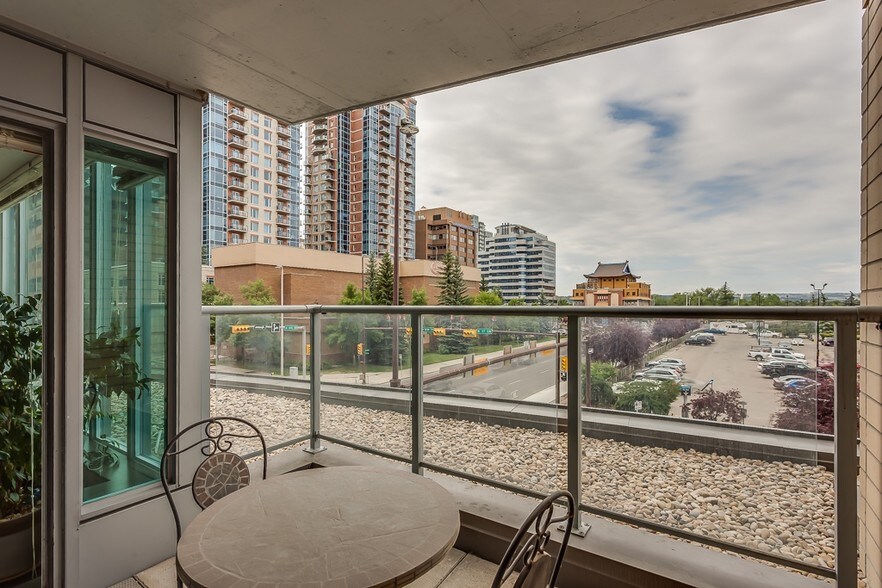 More Photos Of 888 4th Ave SW, Calgary Office For Sale