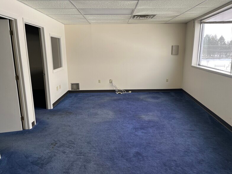 More Photos Of 508 N Detroit St, Warsaw Manufacturing For Sale