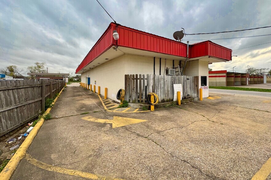 Primary Photo Of 1480 Washington Blvd, Beaumont Freestanding For Sale