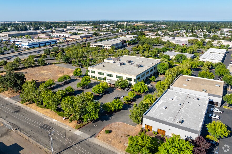 More Photos Of 2440 Gold River Rd, Rancho Cordova Office For Lease
