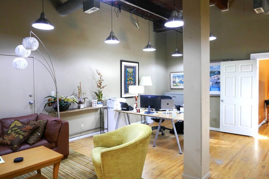 More Photos Of 701 N 3rd St, Minneapolis Loft Creative Space For Lease
