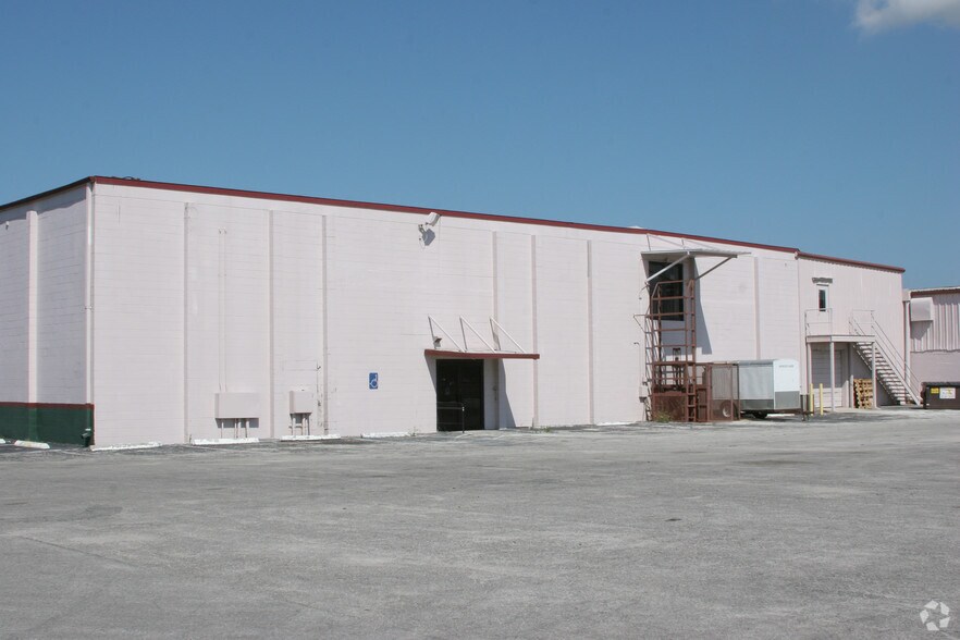 More Photos Of 5300 Recker Hwy, Winter Haven Warehouse For Lease