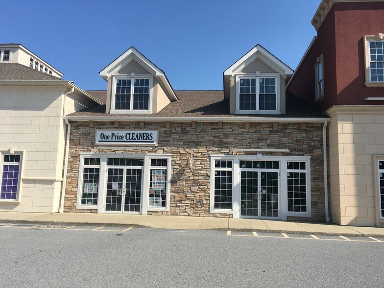 More Photos Of 900 NY 376, Wappingers Falls Freestanding For Lease