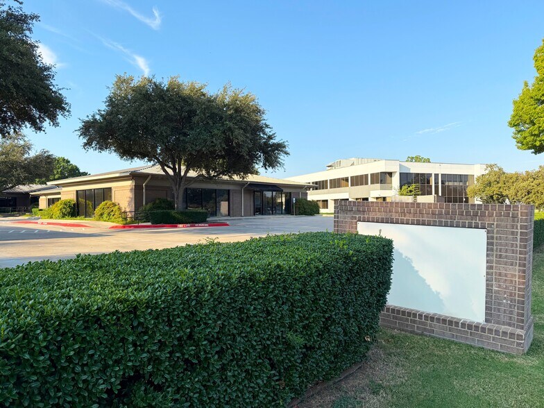 Primary Photo Of 2350 E Road To Six Flags, Arlington Unknown For Lease