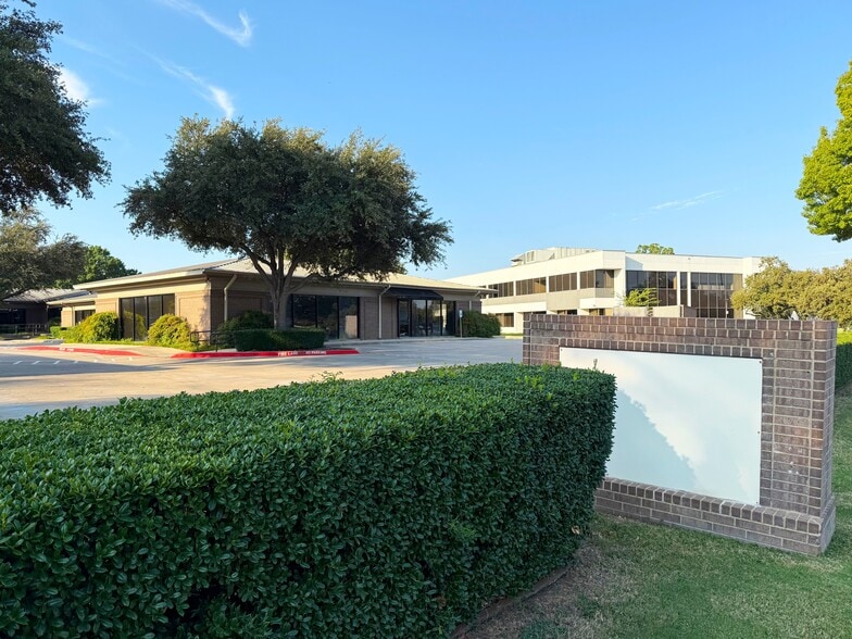 Primary Photo Of 2350 E Road To Six Flags, Arlington Office For Lease