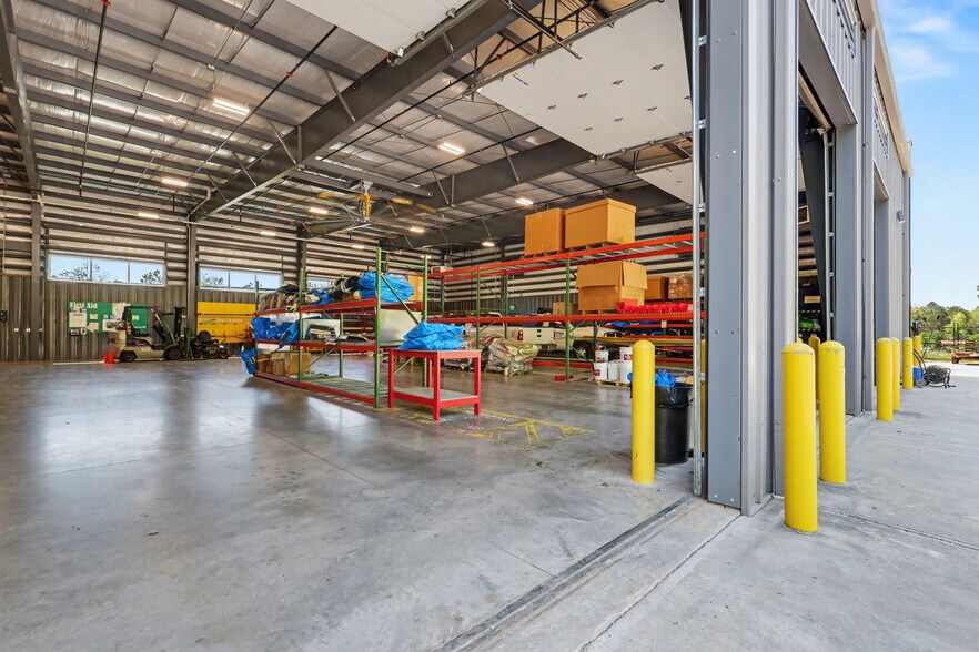 More Photos Of 241 Collins Industrial Blvd, Athens Light Distribution For Sale