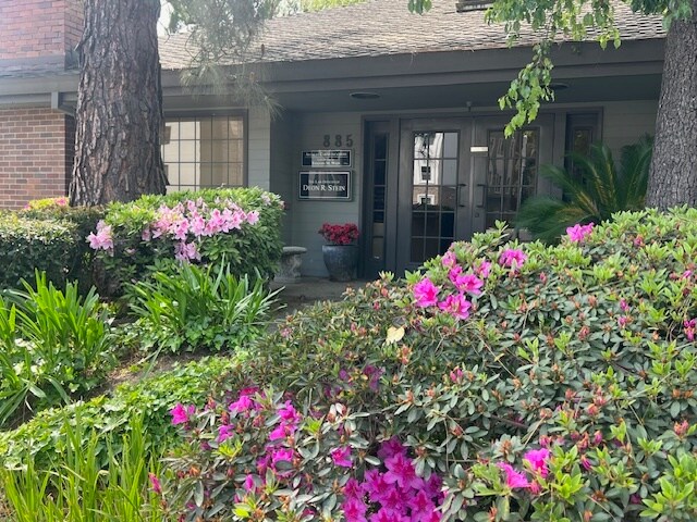 More Photos Of 885 University Ave, Sacramento Medical For Sale