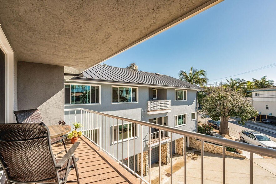 More Photos Of 440 Corona Del Mar, Santa Barbara Apartments For Sale
