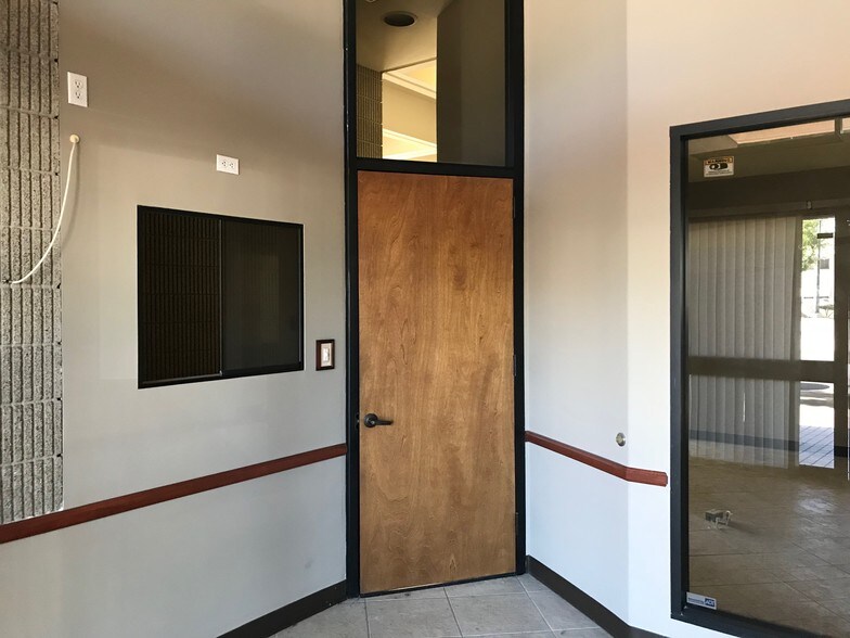 More Photos Of 444 S Garey Ave, Pomona Office For Lease