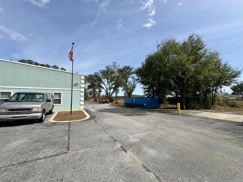 More Photos Of 3948 Garcon Point Rd, Milton General Retail For Lease