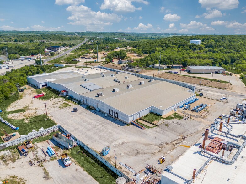 More Photos Of 338 Cliff Dr, Graham Manufacturing For Lease