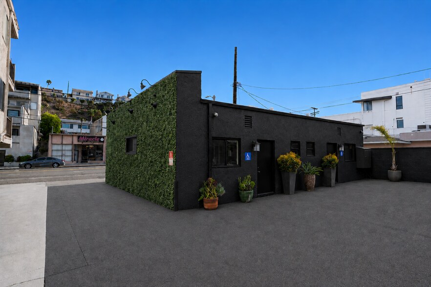 More Photos Of 323-325 Culver Blvd, Playa Del Rey Storefront Retail Residential For Sale
