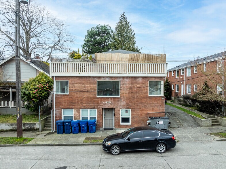 More Photos Of 7329 15th Ave NW, Seattle Apartments For Sale