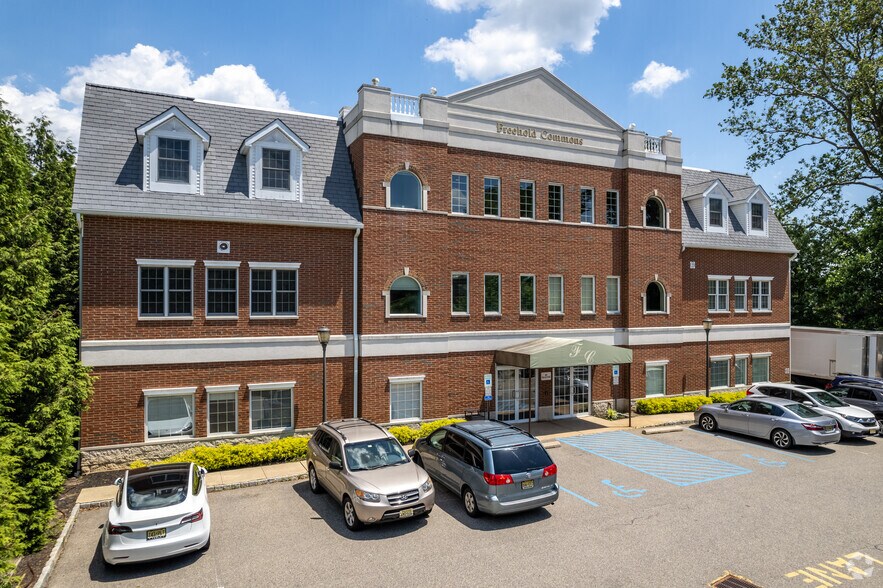 More Photos Of 83 South St, Freehold Medical For Lease