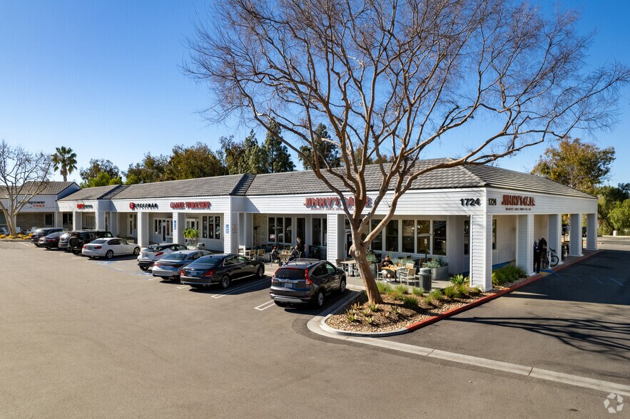 More Photos Of 1724-1772 Avenida De Los Arboles, Thousand Oaks Unknown For Lease