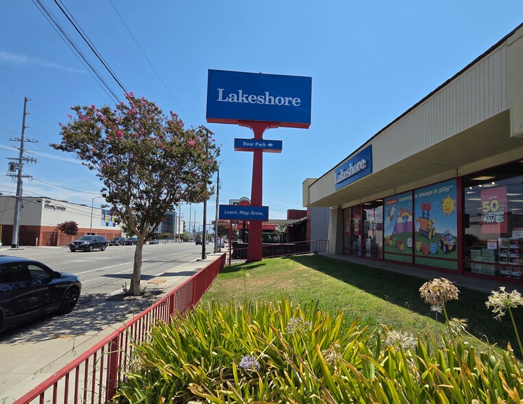 More Photos Of , Northridge General Retail For Sale