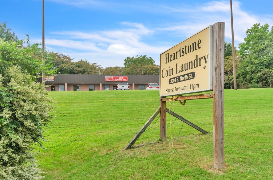 More Photos Of 3004 E North St, Greenville Freestanding For Sale