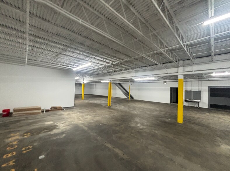 More Photos Of 4680 Caprice Dr, Middletown Industrial For Sale