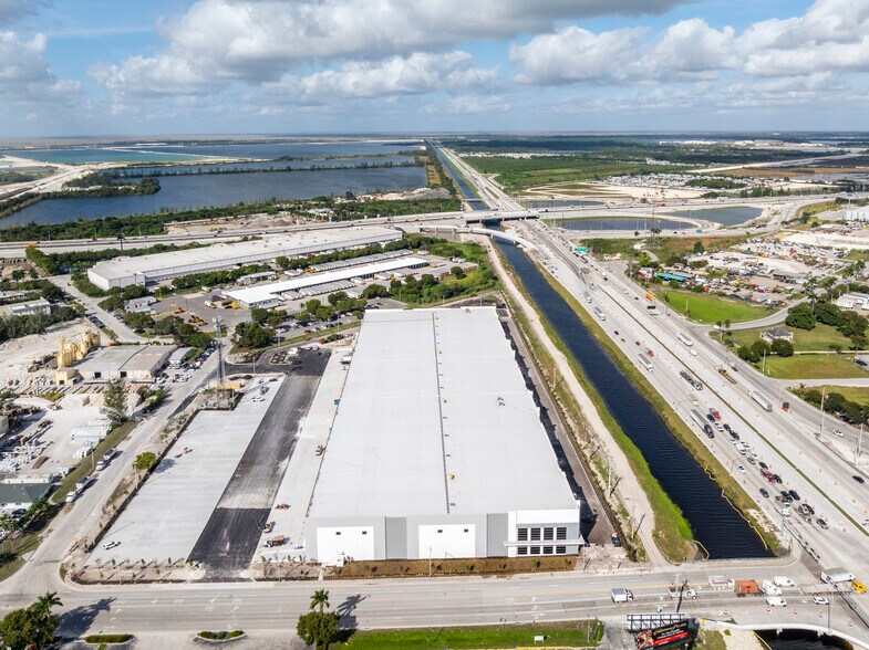 More Photos Of 10900 NW 128th Street, Medley Warehouse For Lease