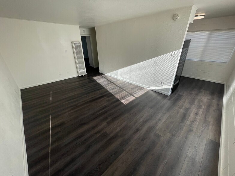 More Photos Of 512 Crampton St, Reno Apartments For Sale