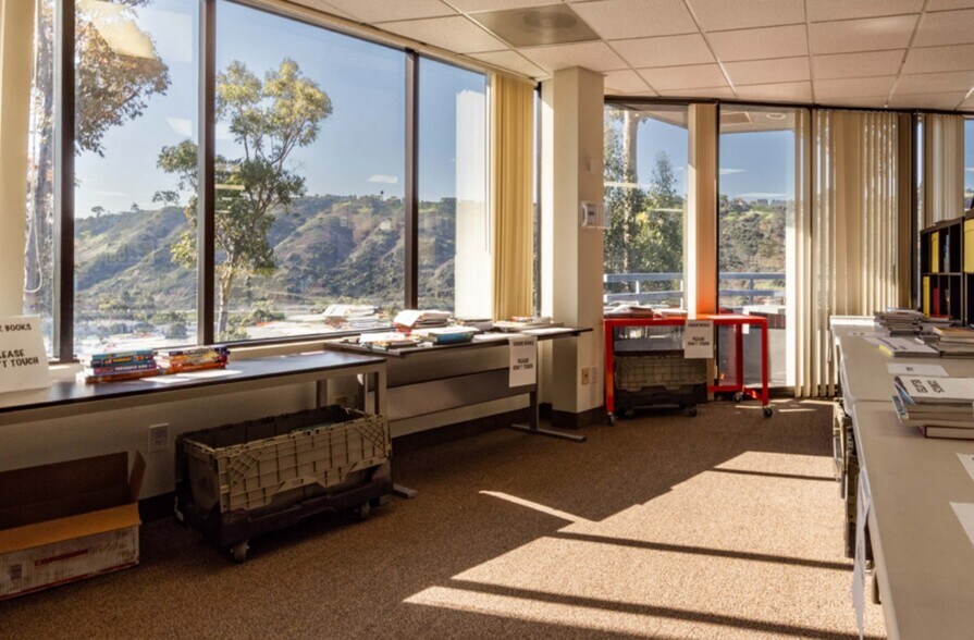 More Photos Of 4375 Jutland Dr, San Diego Loft Creative Space For Sale