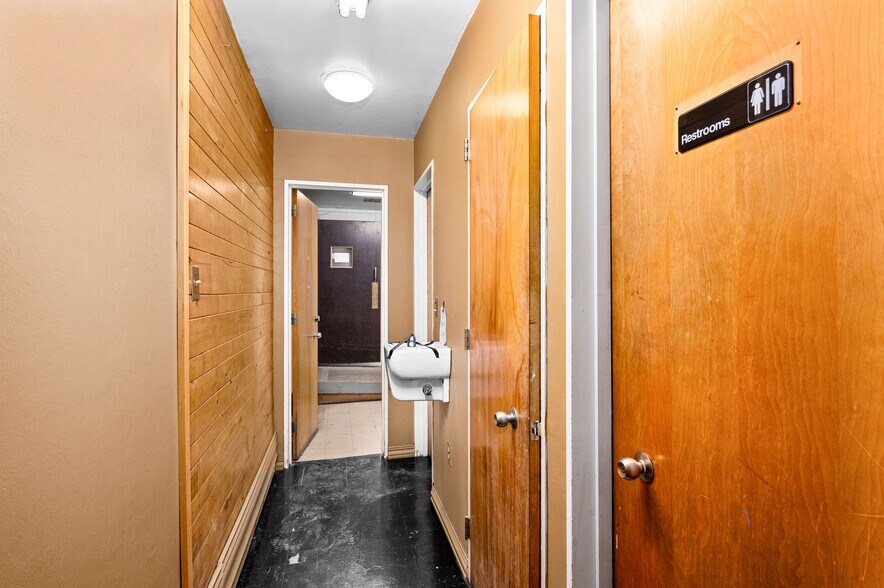 More Photos Of 350 Garfield Ave, Duluth Warehouse For Lease