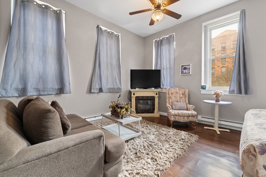 More Photos Of 603 N River St, Hot Springs Hotel For Sale