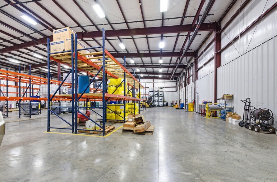 More Photos Of 2415 S Nicklas, Oklahoma City Manufacturing For Lease