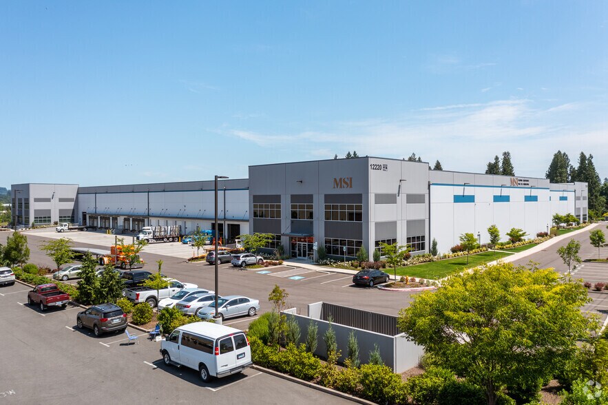 More Photos Of 12220-12370 SW Cimino St, Tualatin Warehouse For Lease
