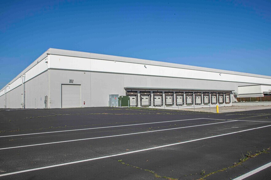 Primary Photo Of 3643 Finch Rd, Modesto Warehouse For Lease