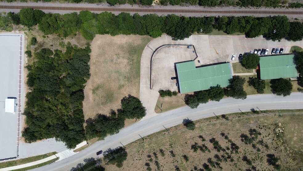 More Photos Of 1075 Chisolm Trl, Keller Industrial For Sale