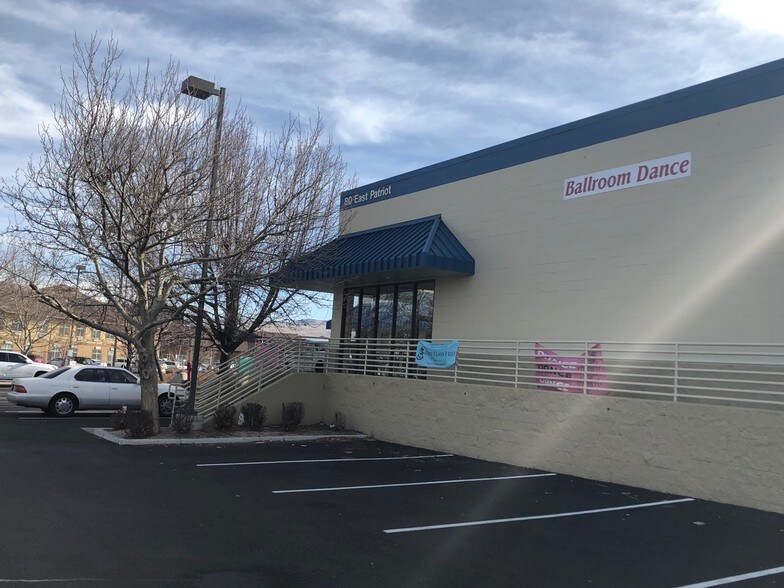 More Photos Of 80 E Patriot Blvd, Reno Freestanding For Lease