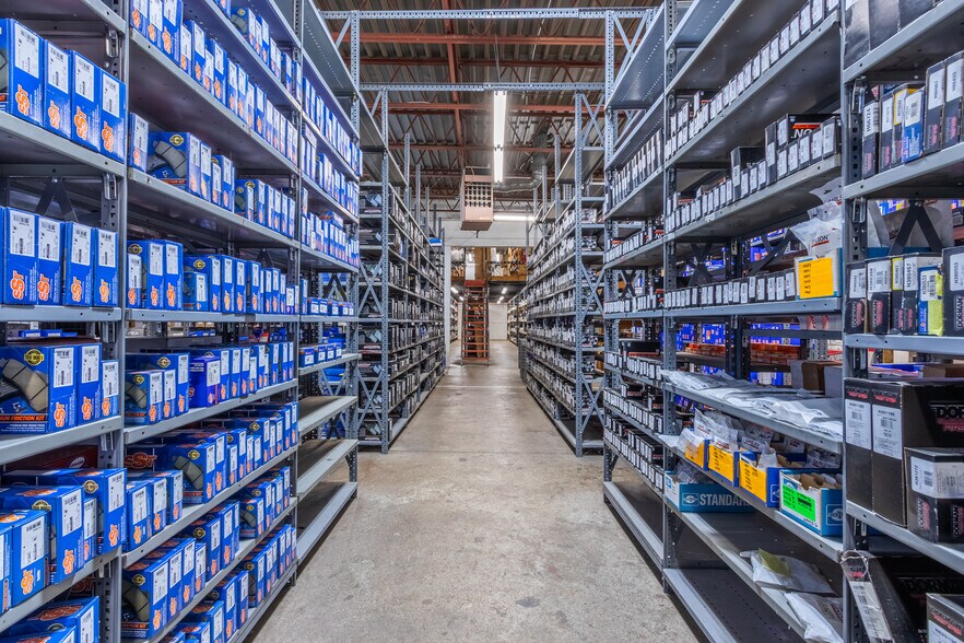 More Photos Of 5101 Crookshank Rd, Cincinnati Freestanding For Sale