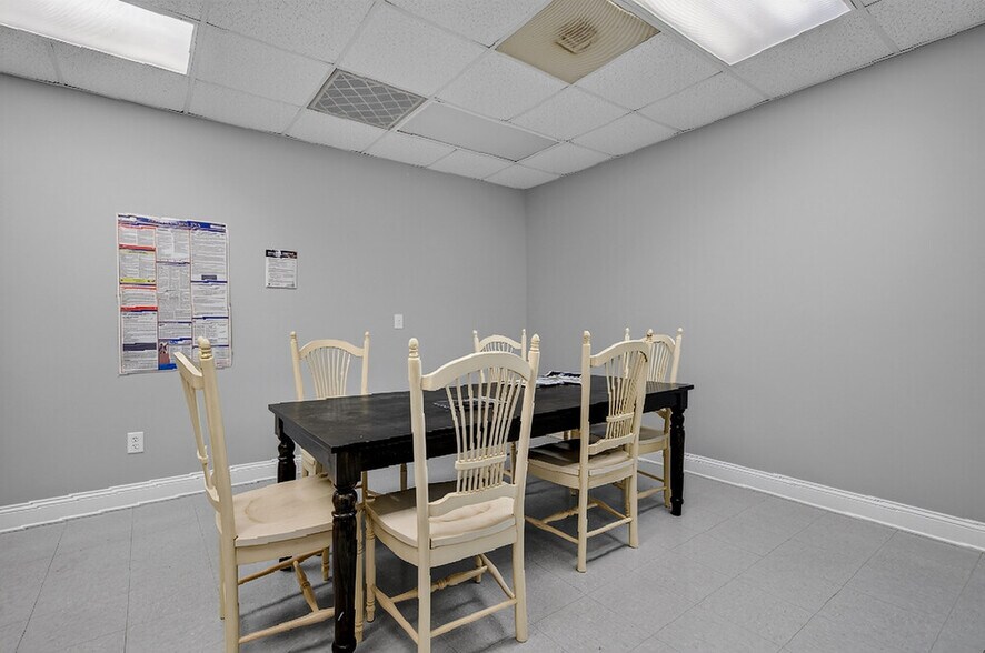 More Photos Of 1930 Charlie Hall Blvd, Charleston Medical For Lease