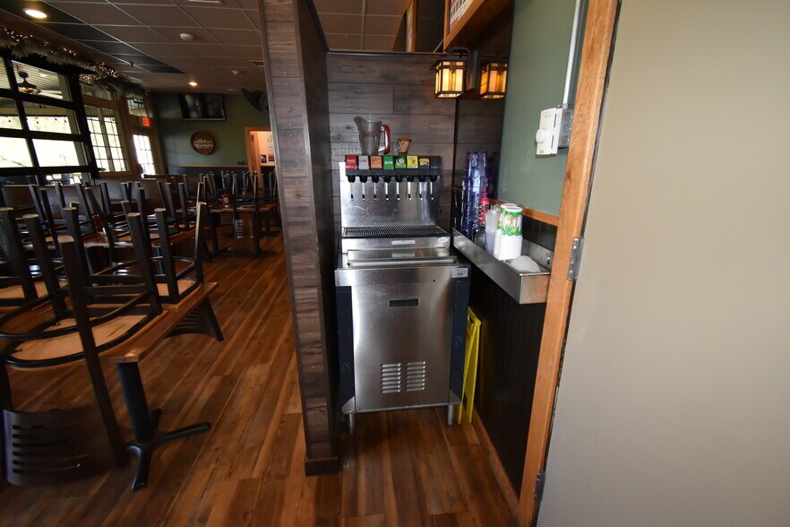 More Photos Of 1021 Rt-146, Clifton Park Restaurant For Sale