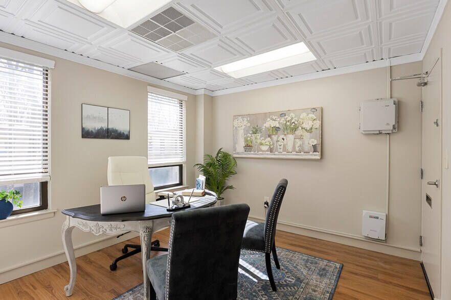 More Photos Of 12 Roszel Rd, Princeton Medical For Lease