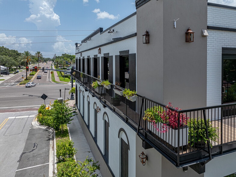 More Photos Of 990 Broadway, Dunedin Restaurant For Lease