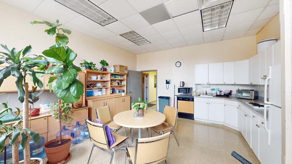 More Photos Of 31-21 31st St, Long Island City Office For Lease