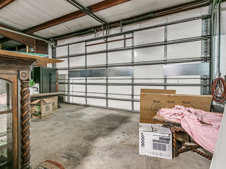 More Photos Of 3025 Westminster Rd, Nicoma Park Light Manufacturing For Sale