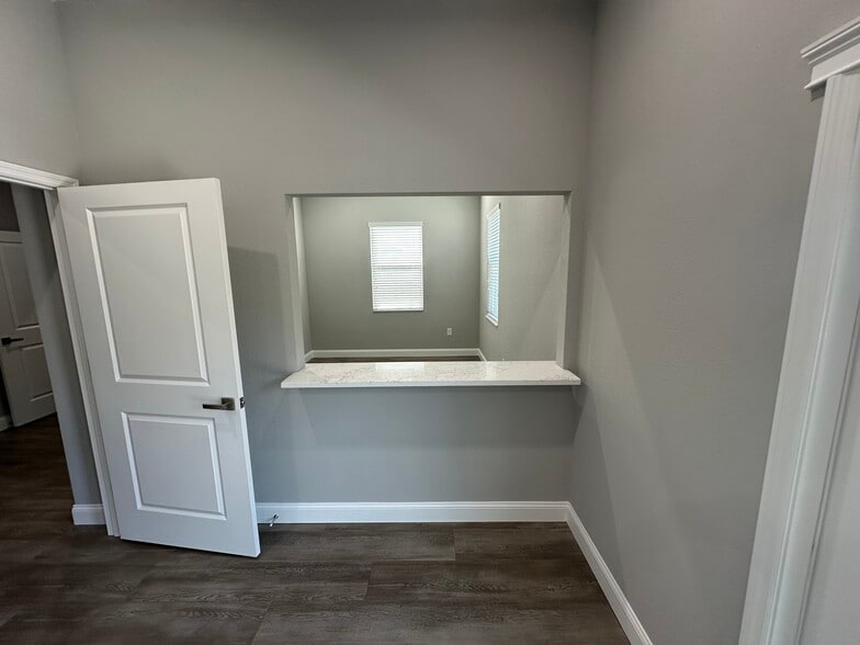 More Photos Of 708 Cactus Ridge Cir, Seffner Medical For Lease