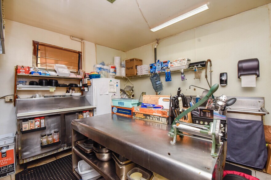 More Photos Of 501 Chestnut St, Dunmore Storefront Retail Residential For Sale