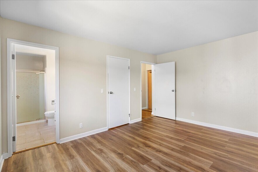 More Photos Of 561 Oakland Ave, Oakland Apartments For Sale