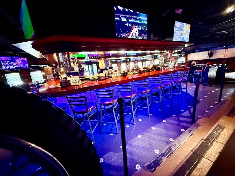 More Photos Of 6365 Peachtree Industrial Blvd, Atlanta Restaurant For Sale