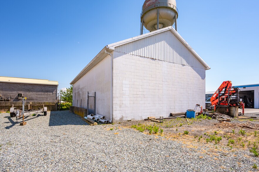 More Photos Of 709 W Main St, Crisfield General Retail For Sale